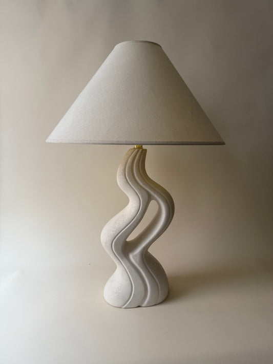 1980s postmodern sculptural wavy white textured ceramic table lamp