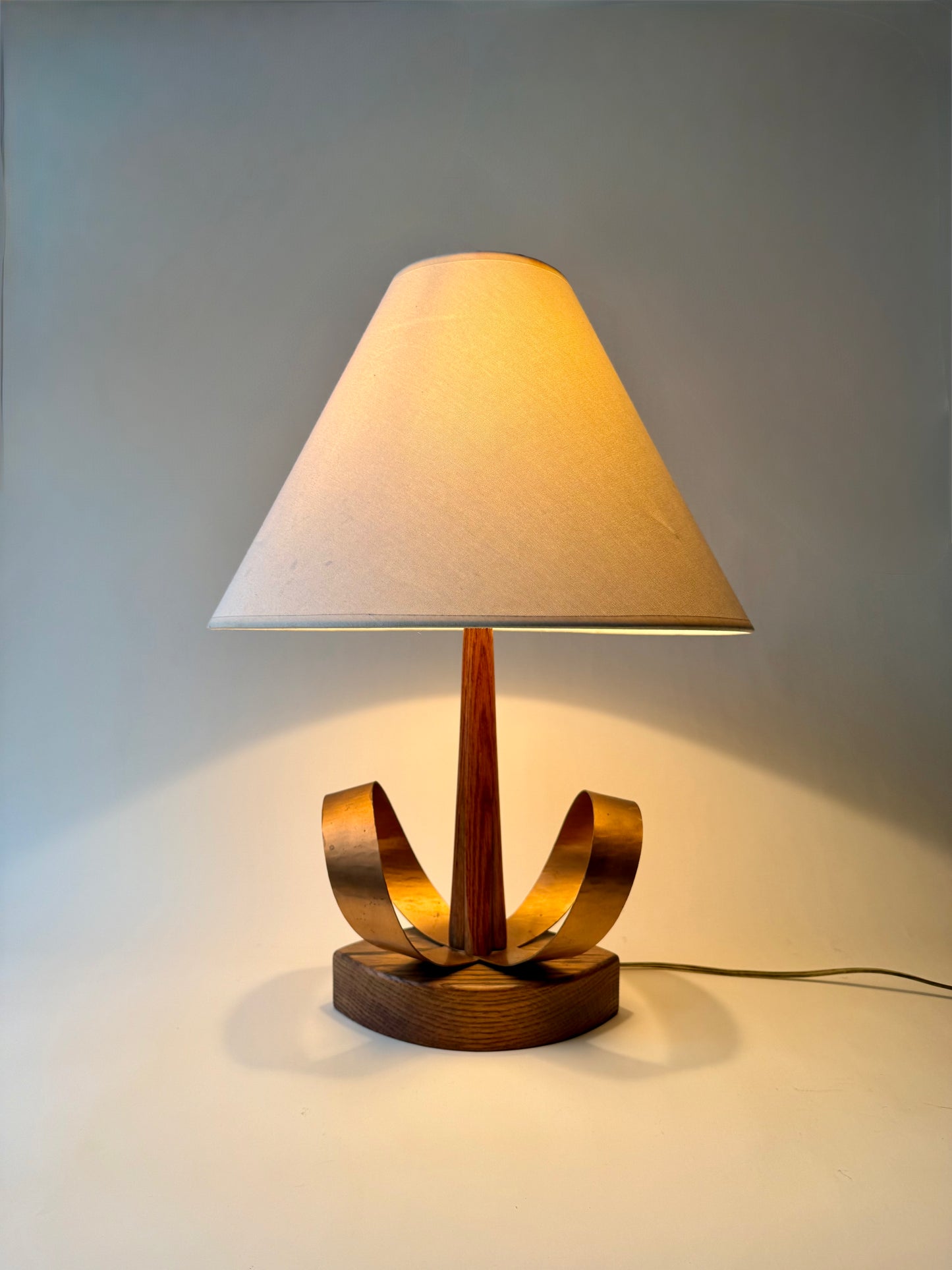 1950s walnut and copper Yasha Heifetz table lamp